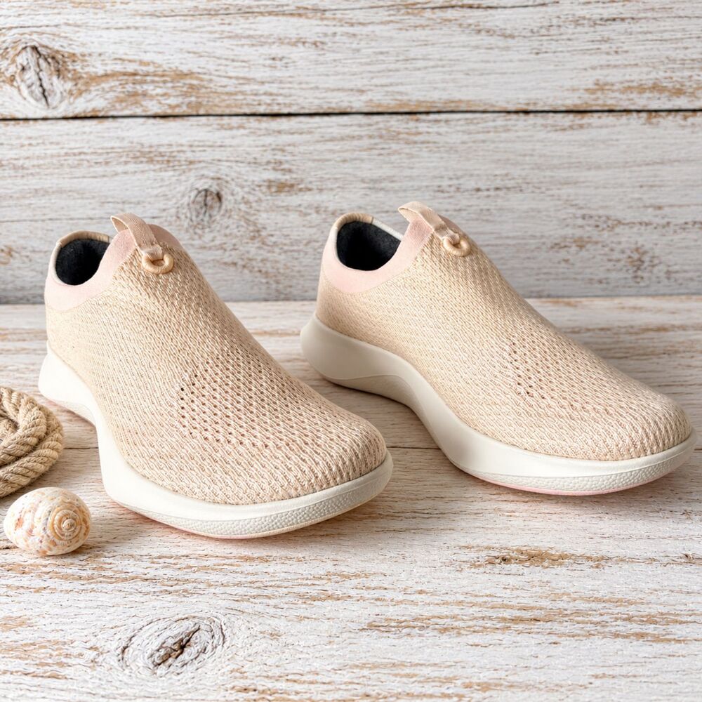 NWOB Allbirds Tree Dasher Relay Cream Pink Men’s 9.5 #1304